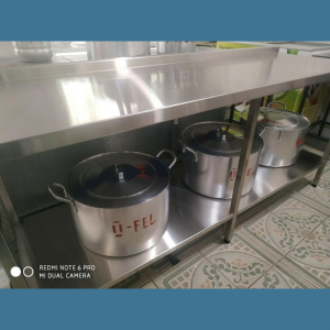 IET nr.73 și-a completat blocul alimentar al instituţiei cu un lot din 7 mese şi utilaje