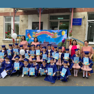 La revedere grădiniță, Scumpi educatori….